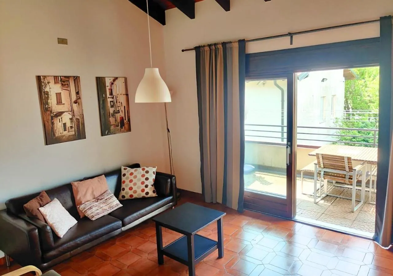 Holiday Apartment On Lago Maggiore - Lagocamp Maccagno